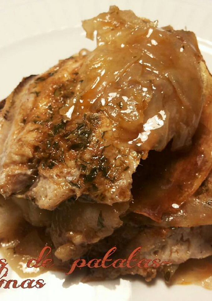 Una foto de Milhojas de patatas y sardinas