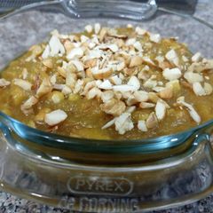 A picture of Chaney ki daal ka halwa.