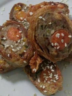 Foto resep Ngohiong (meat rolls)