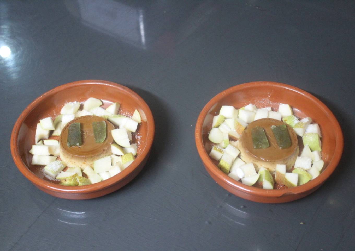 Flan de huevo con pera