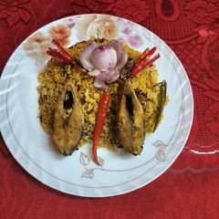 Brown Rice Hilsa Biryani A picture of Brown Rice Hilsa Biryani.