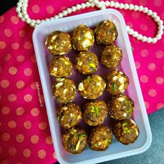 A picture of Aata Panjiri Ladoo with Jaggery.