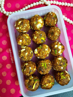 A picture of Aata Panjiri Ladoo with Jaggery.