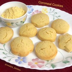 A picture of Cornmeal Cookies.