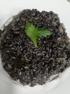 Una foto de Arroz negro
