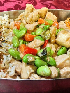 涼拌牛蒡絲&毛豆雞丁便當 的食譜成品照片