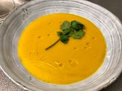 Una foto de crema de verduras