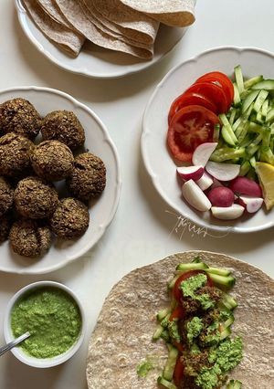 A picture of Ovenbaked Broccoli falafels.