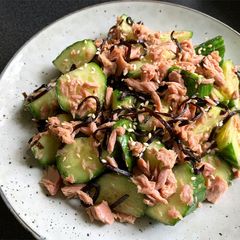 A picture of Seasoned Kombu (Kelp), Cucumber & Tuna.