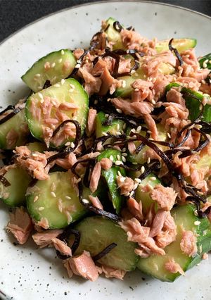 A picture of Seasoned Kombu (Kelp), Cucumber & Tuna.