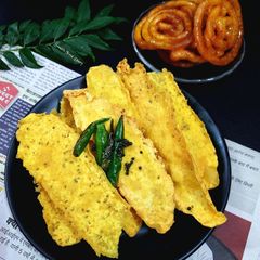 A picture of Fafda.