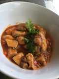 อกไก่น้ำแดง