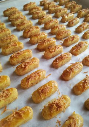 A picture of Crispy Cheese Sticks 🍠 (Kue Keju).