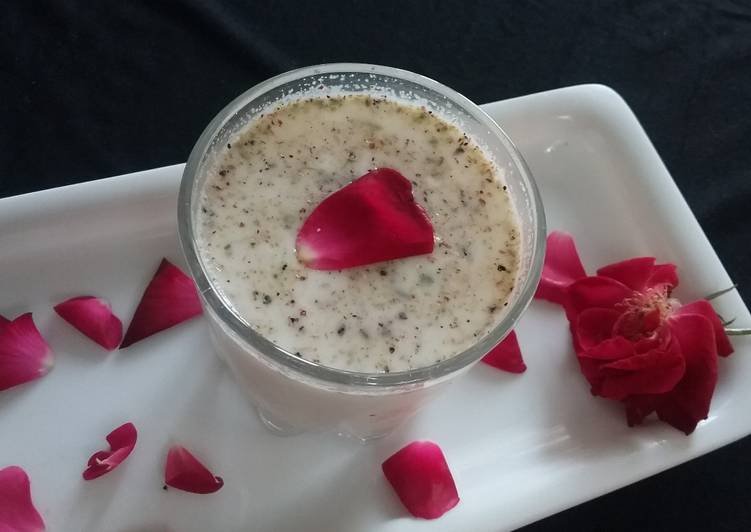 How to Make Quick Thandai