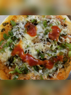 चीज़ पिज़्ज़ा (Cheese pizza recipe in hindi) रेसिपी मुख्य फोटो