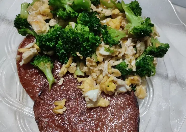 Mudah Cepat Memasak Tumis brokoli &amp;amp; Ham Sapi Paling Enak