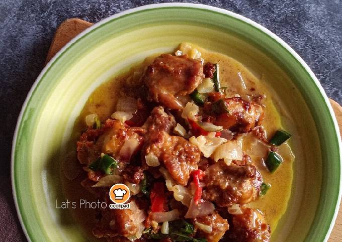 Resipi Ayam Goreng Kari Buttermilk Oleh Latipah Nawawi Cookpad
