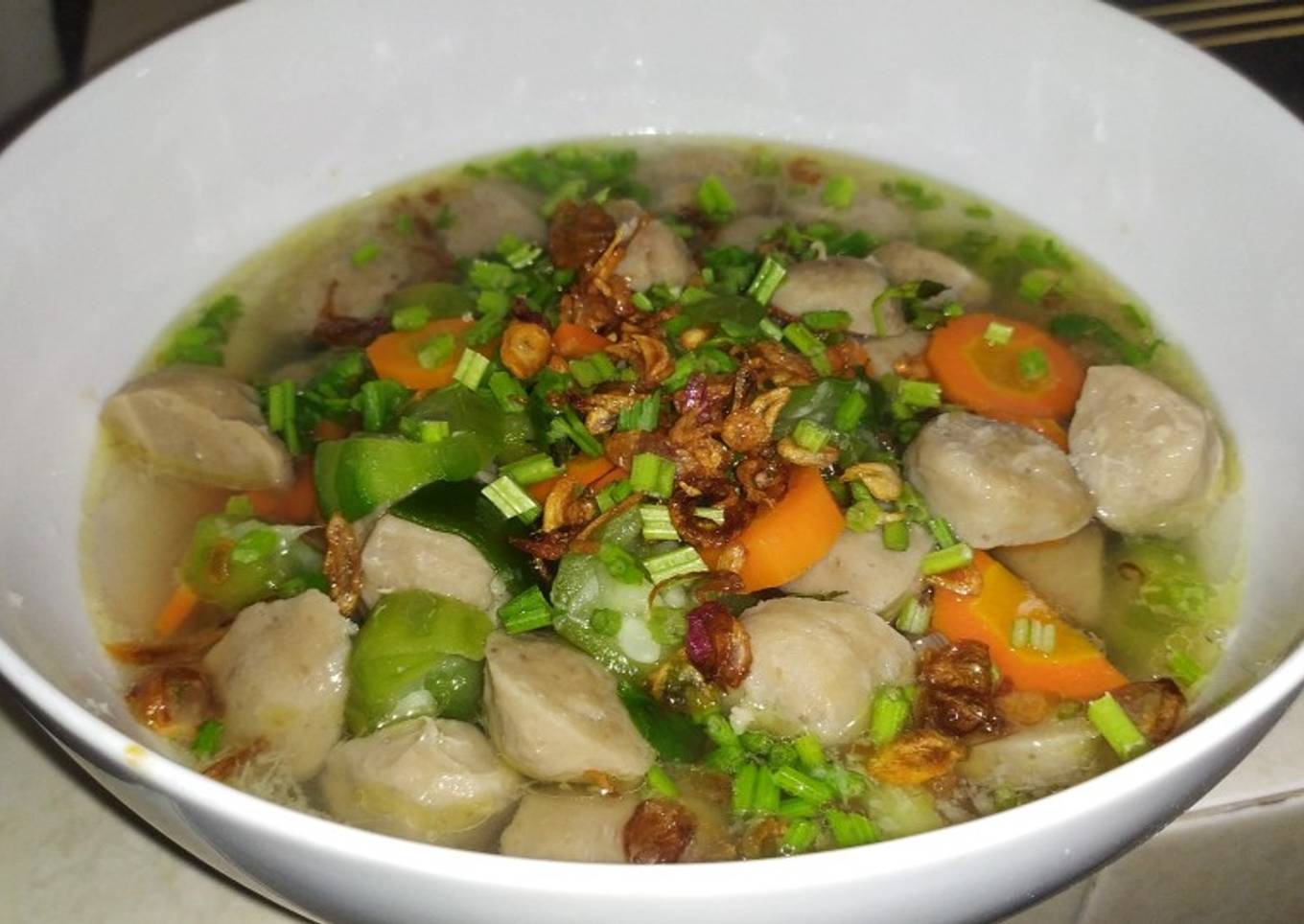 Sop oyong bakso