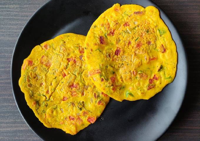 Besan Oats Chilla Recipe by Ankita Raiturcar - Cookpad
