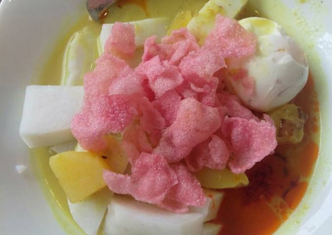 Anti Ribet, Bikin 49. Lontong Kuning / Lontong sayur Yang Sederhana