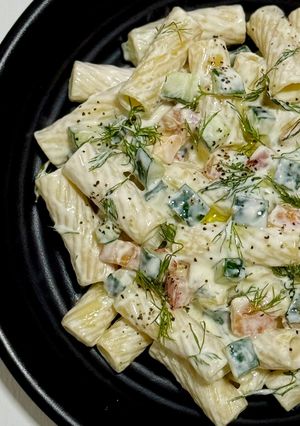 A picture of Tortiglioni in Greek Tzatziki (Tortiglioni in Greek Yoghurt, Cucumber and Dill Sauce).