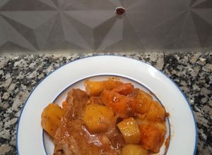 Una foto de Estofado con bondiola de cerdo