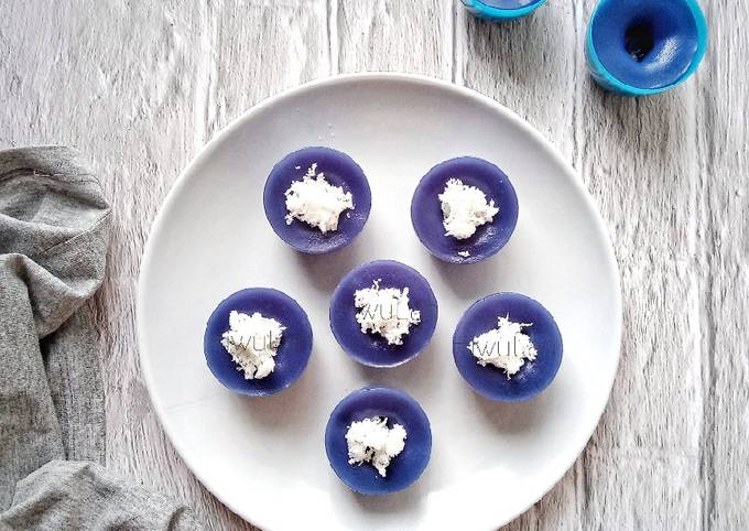 Kue Lumpang Bunga Telang