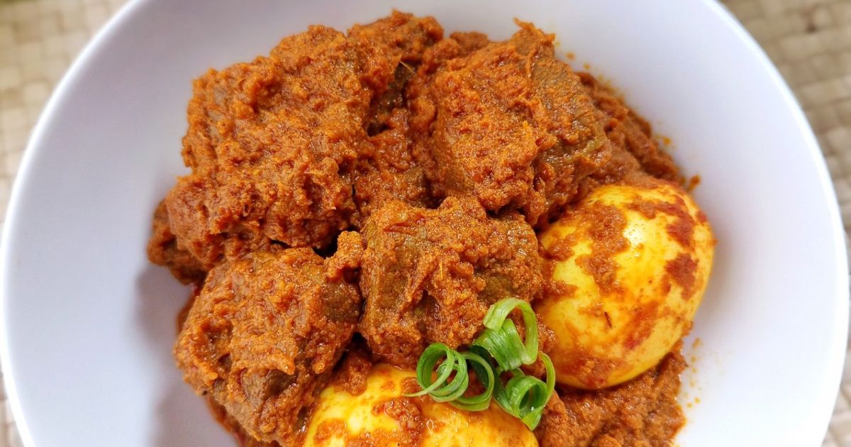 Rendang Daging & Telur dengan Susu Evaporasi