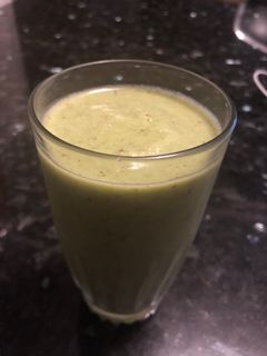 A picture of Apple smoothie.