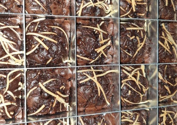 Langkah Mudah untuk Membuat Brownies panggang yang Enak