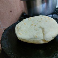 Pita bread A picture of Pita bread.