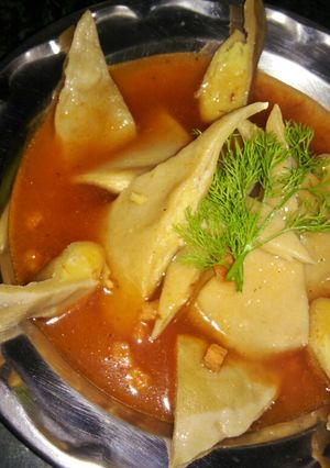 पौष्टिक देसी रैवयोली(Paushtik deshi ravioli recipe in Hindi) रेसिपी मुख्य फोटो