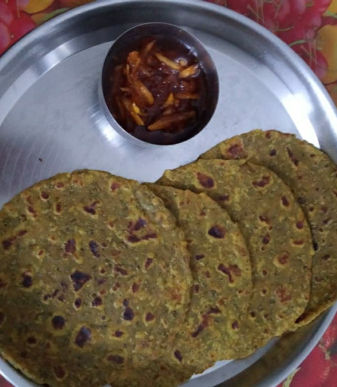 A picture of Mung Beans Thepla.