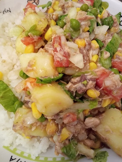 Una foto de Ensalada de Jurel con verduras