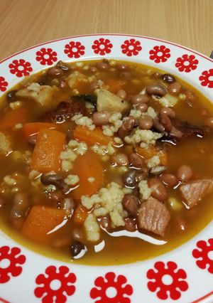 Babgulyás bográcsban recept fotója