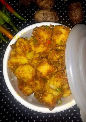 अरबी की सूखी चटपटी सब्जी (Arbi ki sukhi chatpati sabzi recipe in hindi) रेसिपी मुख्य फोटो