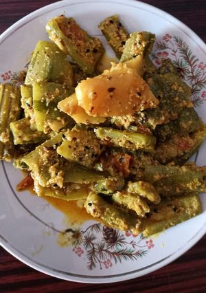 সর্ষে ঝিঙ্গে(shorshe jhinge recipe in Bengali) রেসিপির প্রধান ছবি