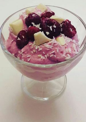 A picture of Smooth Raspberry Icecream.