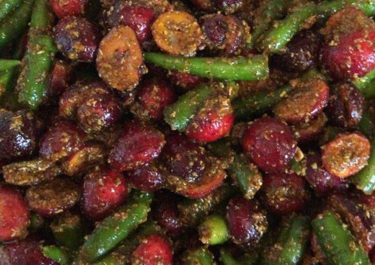 Recipe of Homemade Karunde aur mirch ka achar
