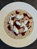Risotto gin, mirtilli e stracciatella