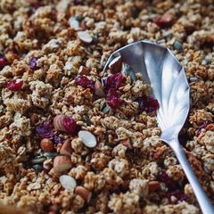 A picture of Sourdough discard cinnamon granola.