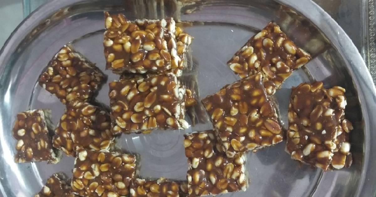 Dipali Popat દ્વારા રેસીપી સીંગદાણાની ચીકી(Peanuts Chikki Recipe in