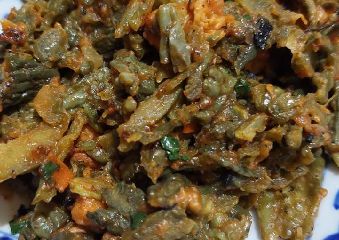 Kareley (bitter gourd) k chilkey Recipe