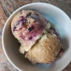 Helado de sambayon con cerezas-レシピのメイン写真