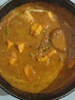 ஹோட்டல் ஸ்டைல் பன்னீர் பீஸ் பட்டர் மசாலா செய்முறை முக்கிய புகைப்படம்