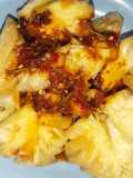 Rujak petis nanas madu