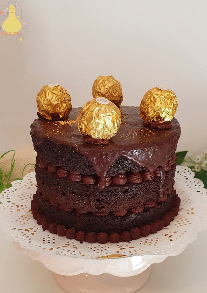 Una foto de *Mini Love Ferrero Cake*