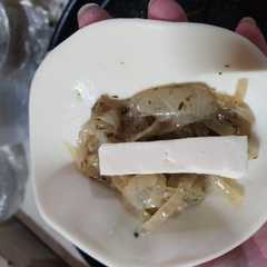 Una foto de Empanada de cebolla súper rápido, fácil y rico