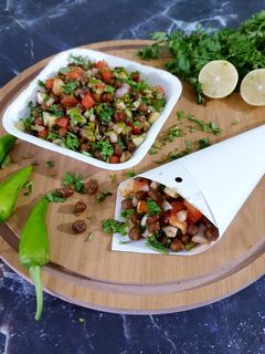 ચણા ચાટ (Chana Chat Recipe In Gujarati) રેસીપી મુખ્ય ફોટો