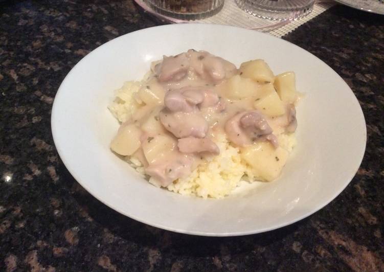 Simple Way to Prepare Favorite Creamy mushroom chicken with butter rice